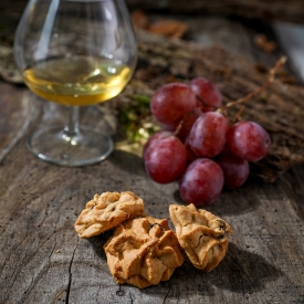 Cognac macaroon - La Biscuiterie Lolmede