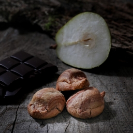  MACARON CHOCO POIRE - La Biscuiterie Lolmede